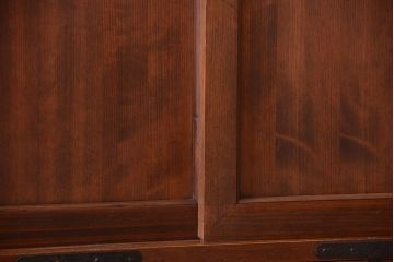 アンティーク家具　古民具・骨董　シンプルな金具のアンティーク時代箪笥ローボード