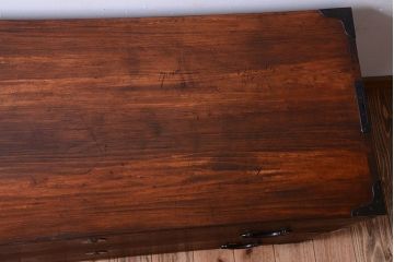 アンティーク家具　古民具・骨董　上品な金具のアンティーク衣装箪笥ローボード(時代箪笥)(1)