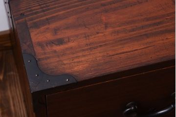 アンティーク家具　古民具・骨董　上品な金具のアンティーク衣装箪笥ローボード(時代箪笥)(1)