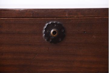 アンティーク家具　古民具・骨董　上品な金具のアンティーク衣装箪笥ローボード(時代箪笥)(1)