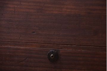 アンティーク家具　古民具・骨董　上品な金具のアンティーク衣装箪笥ローボード(時代箪笥)(1)