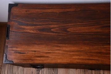 アンティーク家具　古民具・骨董　上品な金具のアンティーク衣装箪笥ローボード(時代箪笥)(2)