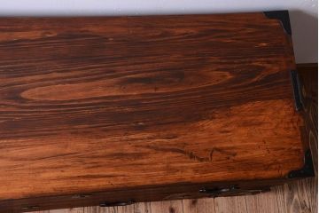 アンティーク家具　古民具・骨董　上品な金具のアンティーク衣装箪笥ローボード(時代箪笥)(2)