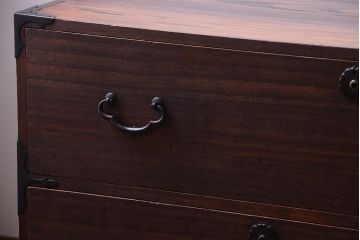 アンティーク家具　古民具・骨董　上品な金具のアンティーク衣装箪笥ローボード(時代箪笥)(2)