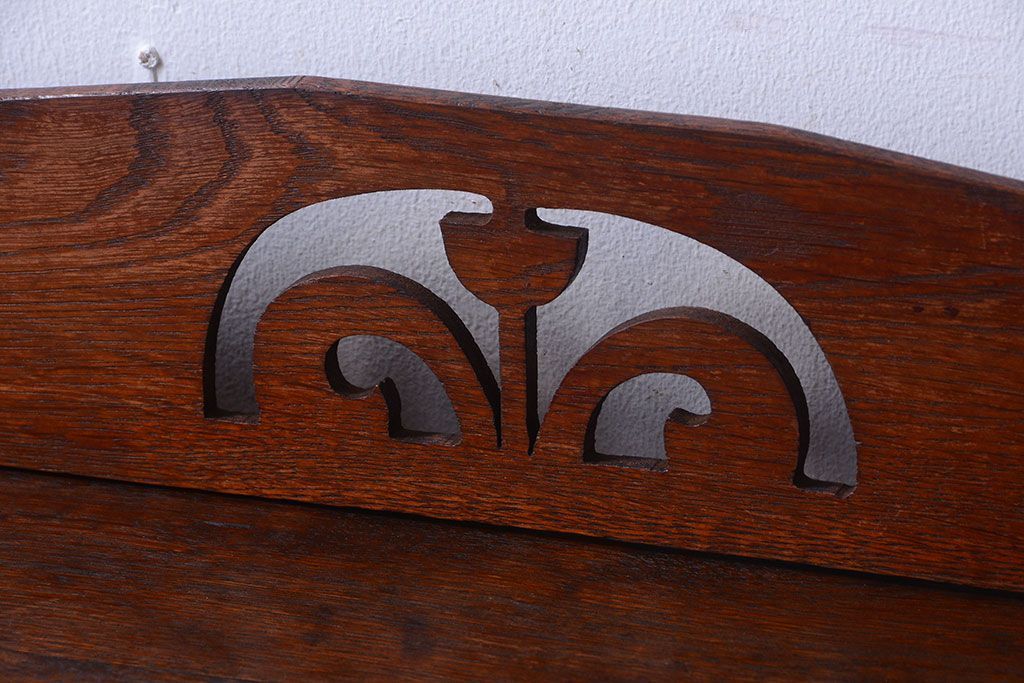 レトロ家具　昭和レトロ　透かし彫り!古い栓材のアンティーク本棚