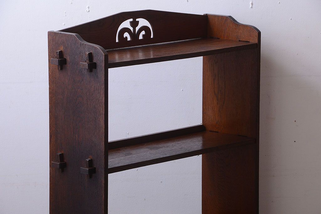 レトロ家具　昭和レトロ　透かし彫り!古い栓材のアンティーク本棚