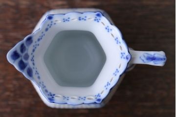 アンティーク雑貨　中古　ROYAL COPENHAGEN(ロイヤルコペンハーゲン)　BLUE FLUTED FULL LACE(ブルーフルーテッド・フルレース)　クリーマー(洋食器)