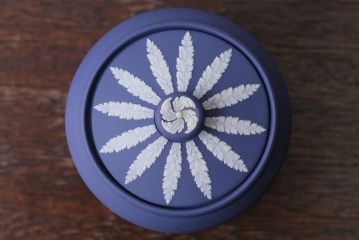 アンティーク雑貨　中古　イギリスWedgwood(ウェッジウッド)　ジャスパー　ポーランドブルー　小物入れ