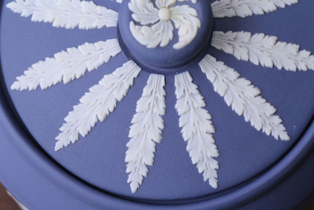 アンティーク雑貨　中古　イギリスWedgwood(ウェッジウッド)　ジャスパー　ポーランドブルー　小物入れ