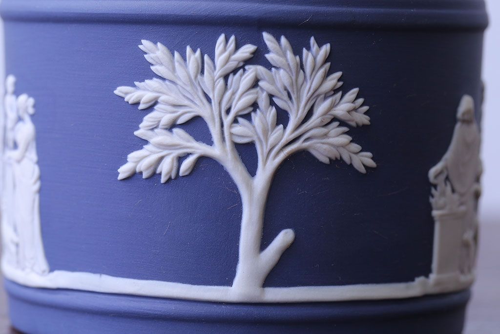 アンティーク雑貨　中古　イギリスWedgwood(ウェッジウッド)　ジャスパー　ポーランドブルー　小物入れ