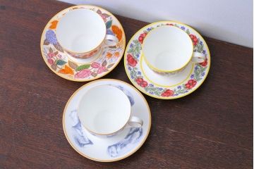 アンティーク雑貨　中古　イギリスMINTON(ミントン)　Peonies・poppies・blue landscape　カップ&ソーサー3客セット(洋食器)