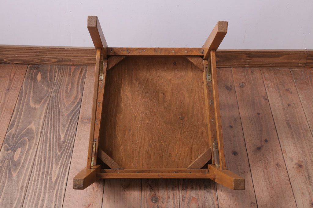 アンティーク家具　和製アンティーク　ナラ材製!ブラウン座面のシンプルチェア