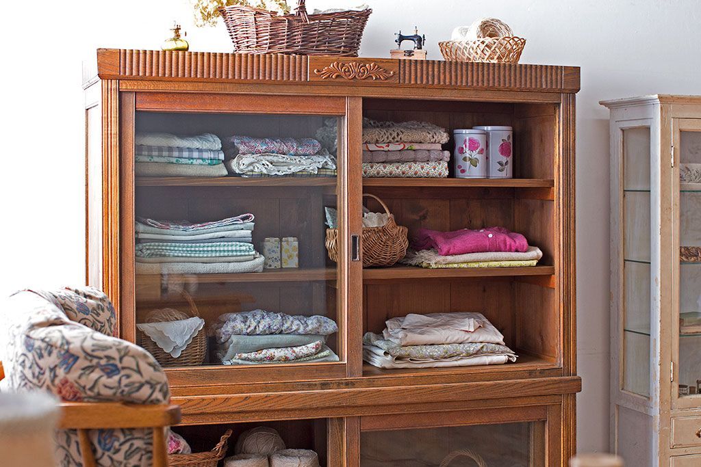 アンティーク家具　大正ロマン　古い木製のアンティーク重ね収納棚(食器棚)