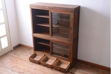 アンティーク家具　大正ロマン　古い木製のアンティーク重ね収納棚(食器棚)