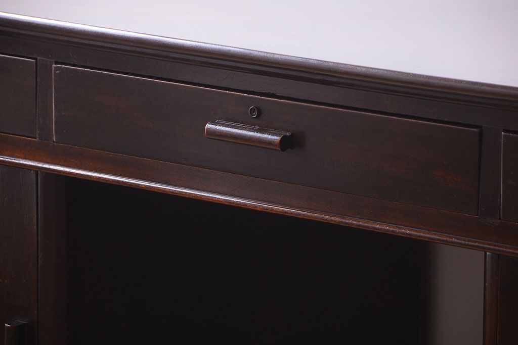 アンティーク家具　和製アンティーク　組み立て式!古いカバ材のシンプルでモダンな両袖机(デスク)