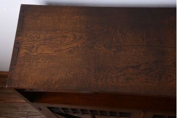 アンティーク家具　和製アンティーク　大正ロマンスタイル!透かし彫りが美しい本箱(収納棚)