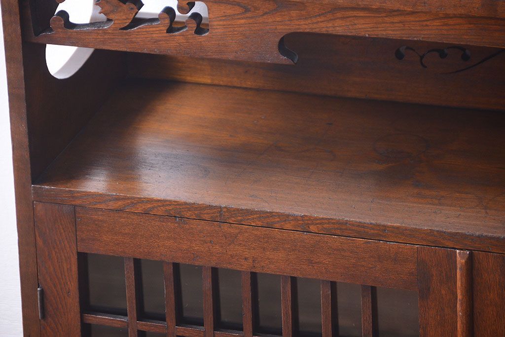 アンティーク家具　和製アンティーク　大正ロマンスタイル!透かし彫りが美しい本箱(収納棚)