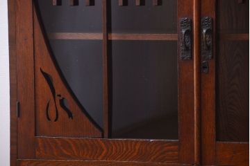 アンティーク家具　和製アンティーク　大正ロマンスタイル!透かし彫りが美しい本箱(収納棚)