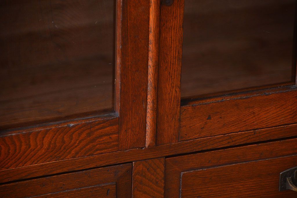 アンティーク家具　和製アンティーク　大正ロマンスタイル!透かし彫りが美しい本箱(収納棚)