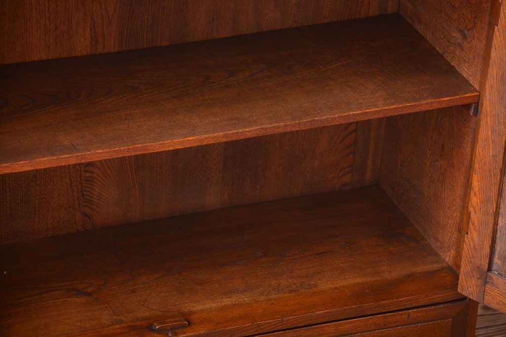 アンティーク家具　和製アンティーク　大正ロマンスタイル!透かし彫りが美しい本箱(収納棚)