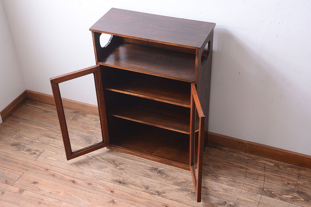 レトロ家具　昭和レトロ　古い木製の小ぶりなアンティーク本箱(ブックケース・収納棚)