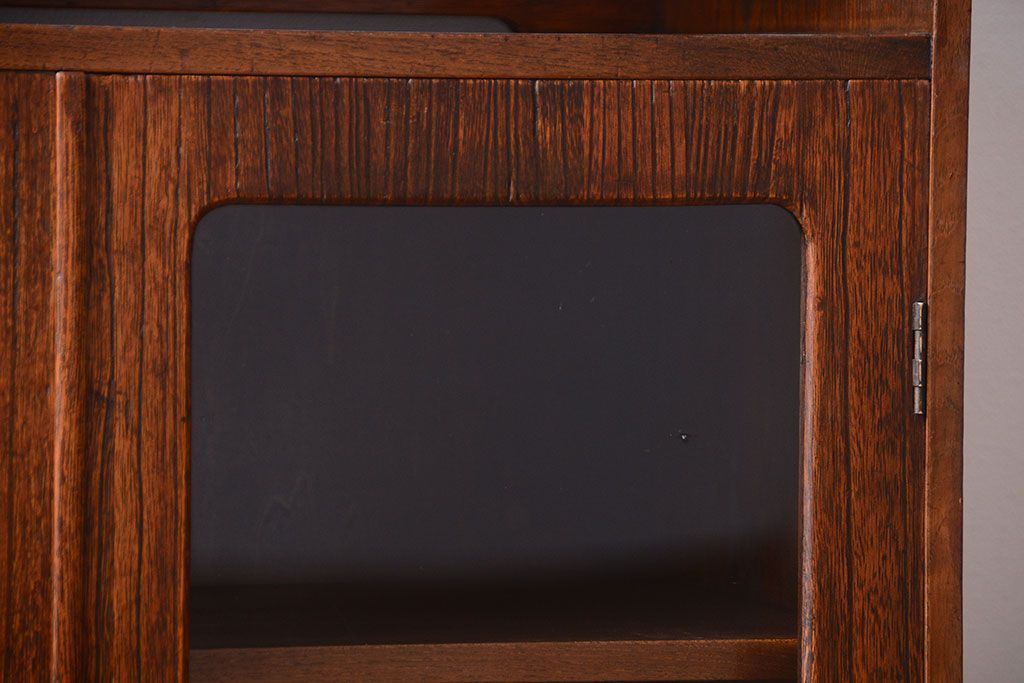 レトロ家具　昭和レトロ　古い木製の小ぶりなアンティーク本箱(ブックケース・収納棚)