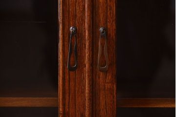 レトロ家具　昭和レトロ　古い木製の小ぶりなアンティーク本箱(ブックケース・収納棚)