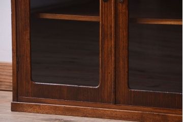 レトロ家具　昭和レトロ　古い木製の小ぶりなアンティーク本箱(ブックケース・収納棚)