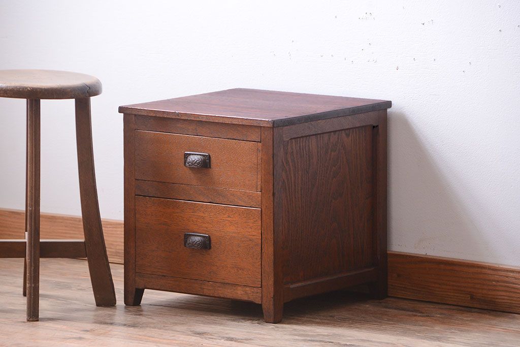 レトロ家具　昭和レトロ　天板と脚付き!古い木製の引き出し付きサイドテーブル(小引き出し)