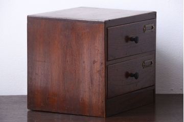 アンティーク家具　和製アンティーク　ネームプレート付き!古い木製の小引き出し