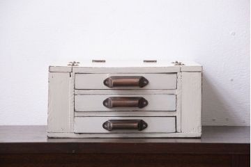 アンティーク家具　アンティークペイント　小さな小物入れ(小引き出し)