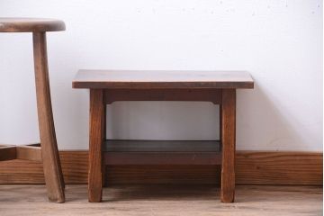 アンティーク家具　和製アンティーク　天板欅材!シンプルなサイドテーブル