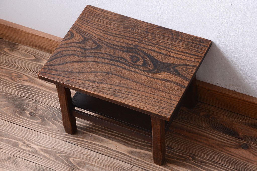 アンティーク家具　和製アンティーク　天板欅材!シンプルなサイドテーブル