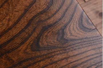 アンティーク家具　和製アンティーク　天板欅材!シンプルなサイドテーブル