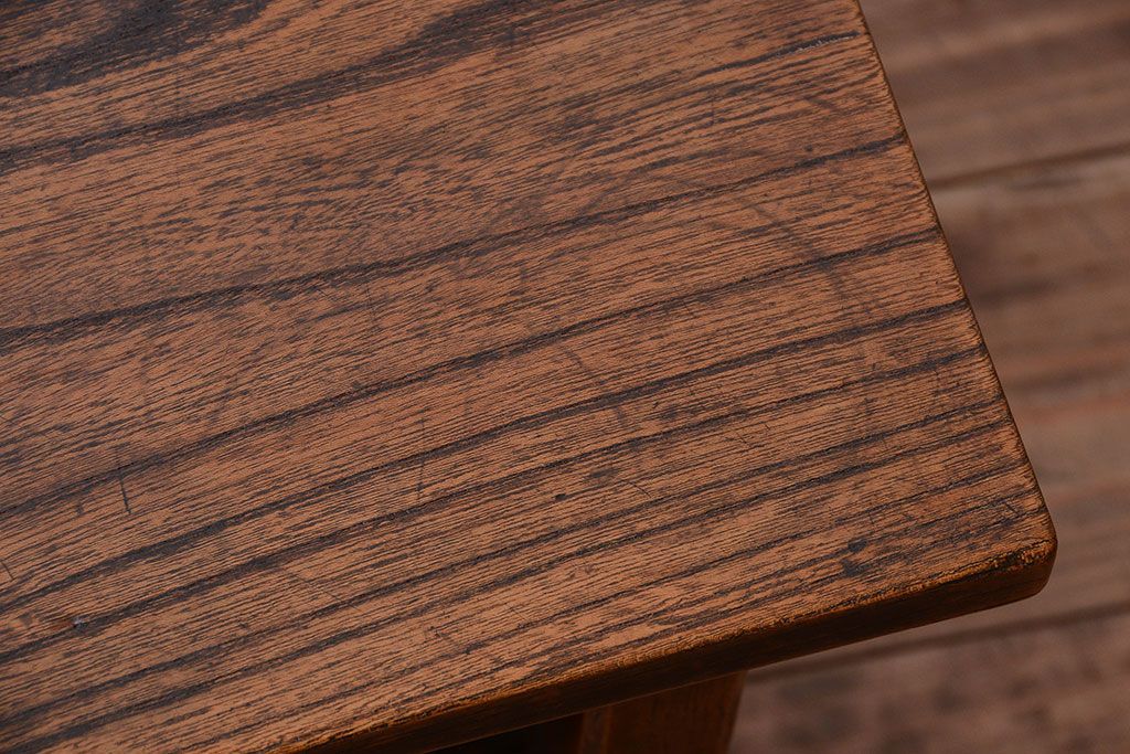 アンティーク家具　和製アンティーク　天板欅材!シンプルなサイドテーブル