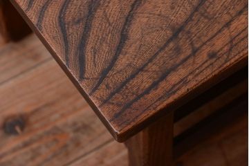 アンティーク家具　和製アンティーク　天板欅材!シンプルなサイドテーブル