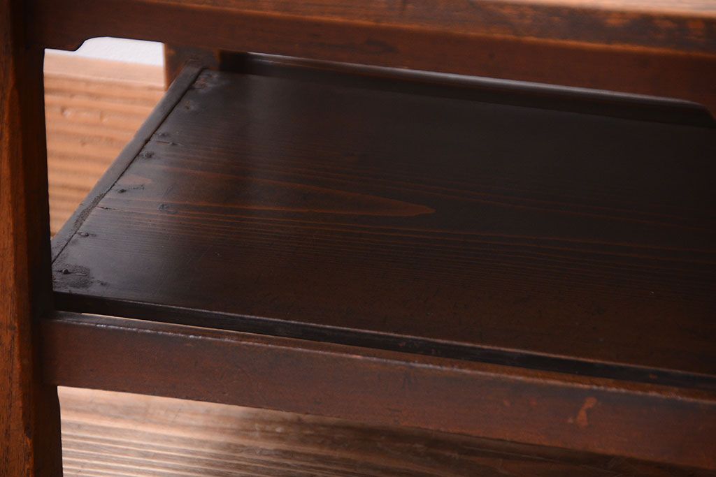 アンティーク家具　和製アンティーク　天板欅材!シンプルなサイドテーブル