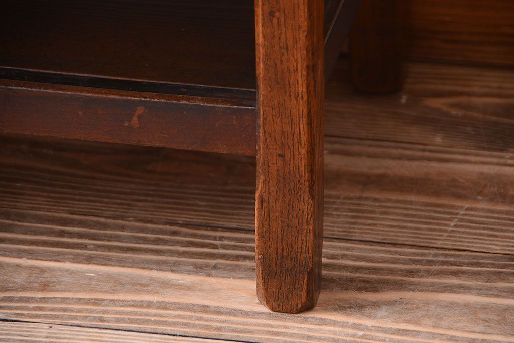 アンティーク家具　和製アンティーク　天板欅材!シンプルなサイドテーブル