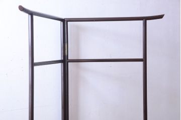 アンティーク雑貨　古民具・骨董　シンプルな屏風衣桁(1)
