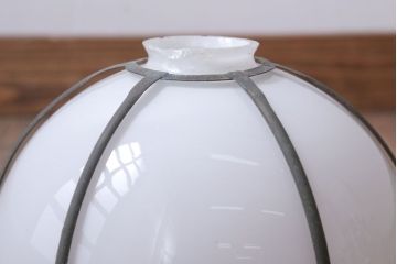 和製アンティーク　乳白色ガラスシェードの銅巻き和風天井照明