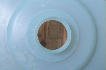 昭和レトロ　プラスチックシェードの天井照明(1)