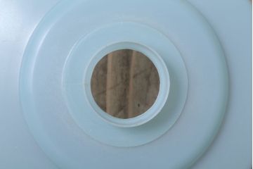 昭和レトロ　プラスチックシェードの天井照明(2)