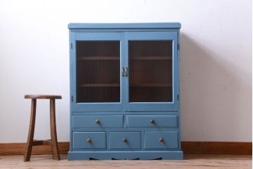 アンティーク家具　ペイント　モールガラス入り!アンティーク戸棚