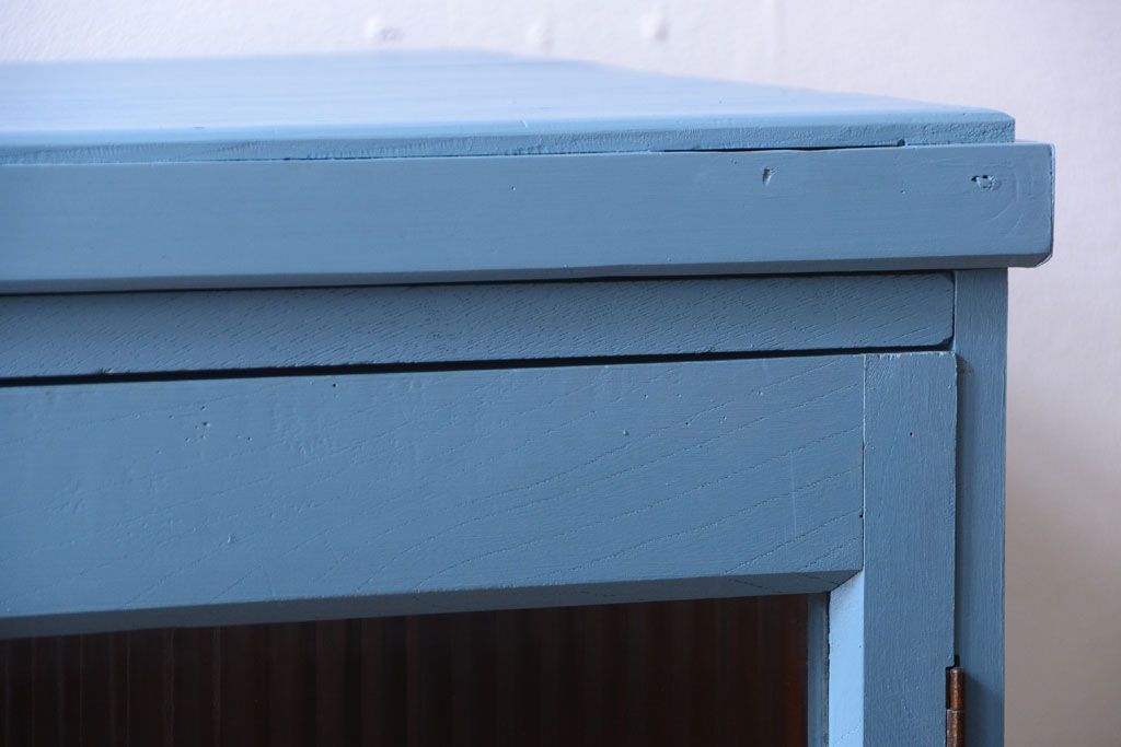 アンティーク家具　ペイント　モールガラス入り!アンティーク戸棚