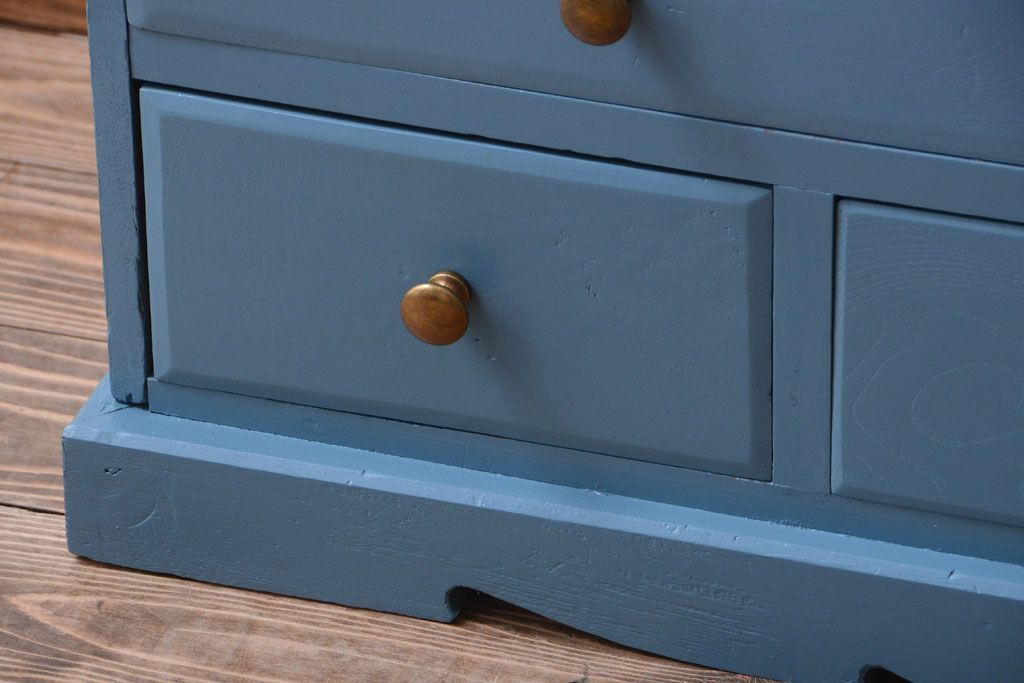 アンティーク家具　ペイント　モールガラス入り!アンティーク戸棚