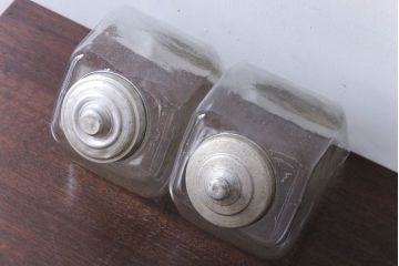 アンティーク雑貨　昭和レトロ　古い駄菓子屋のガラス瓶(ビン)2個セット(2)