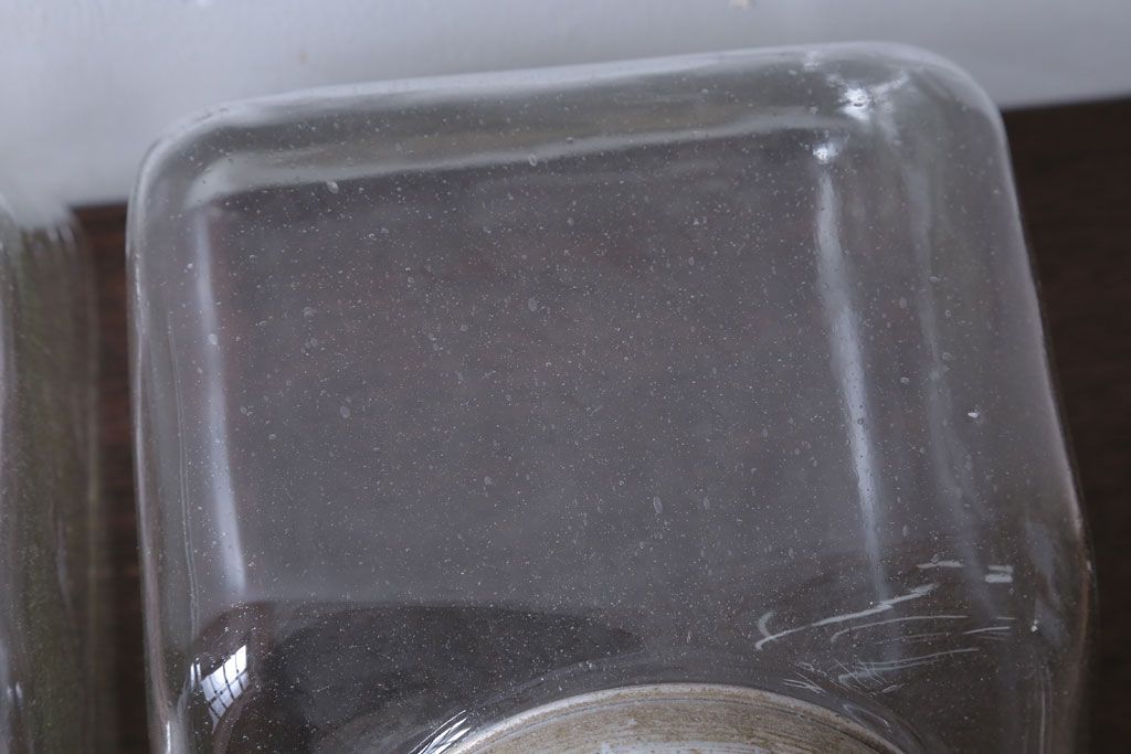 アンティーク雑貨　昭和レトロ　古い駄菓子屋のガラス瓶(ビン)2個セット(2)