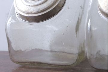 アンティーク雑貨　昭和レトロ　古い駄菓子屋のガラス瓶(ビン)2個セット(2)