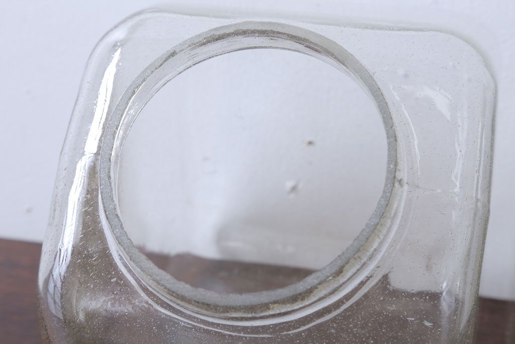 アンティーク雑貨　昭和レトロ　古い駄菓子屋のガラス瓶(ビン)2個セット(2)