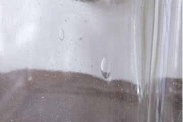 アンティーク雑貨　昭和レトロ　古い駄菓子屋のガラス瓶(ビン)2個セット(2)